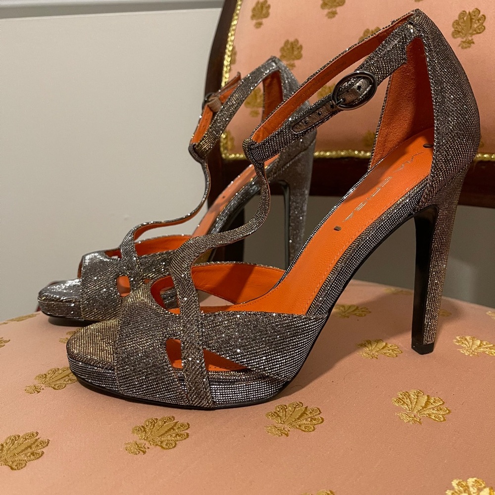 Via Spiga | Gold Sparkly Sandals